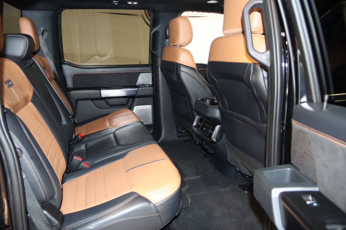 Used 2023 Ford F250 Platinum w/ FX4 Off-Road Package AWD/4WD image 76
