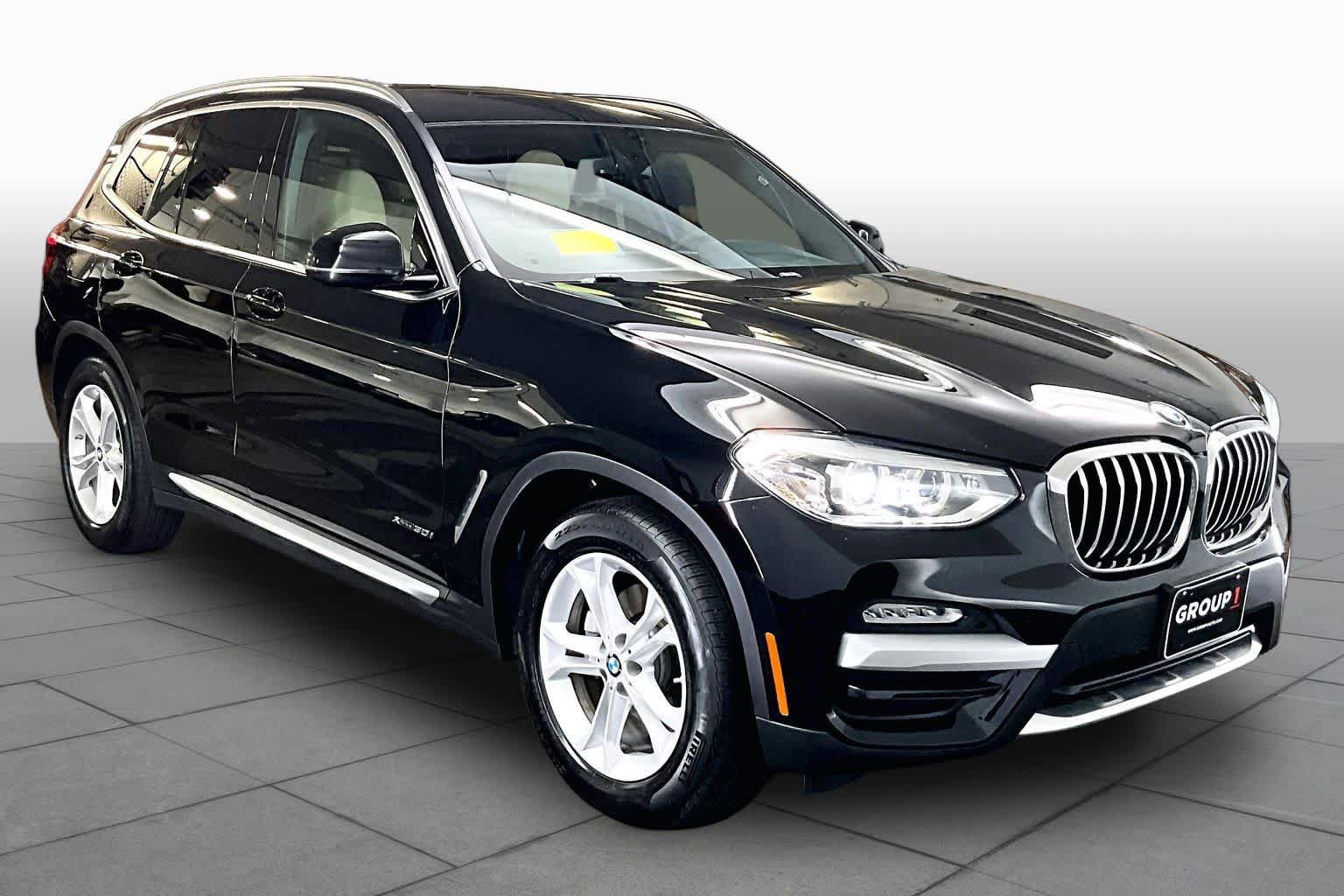 Used 2018 BMW X3 xDrive30i AWD/4WD image 3