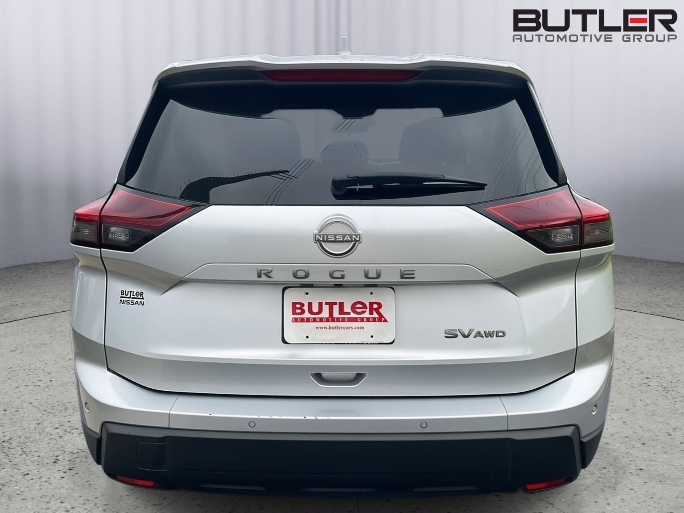 Used 2024 Nissan Rogue SV image 5