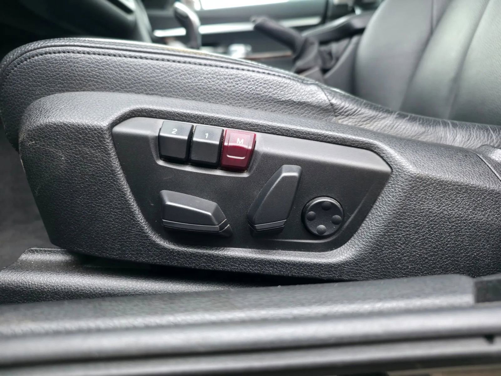 Used 2014 BMW 335i Gran Turismo xDrive image 35