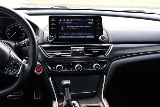 Used 2021 Honda Accord Sport image 12