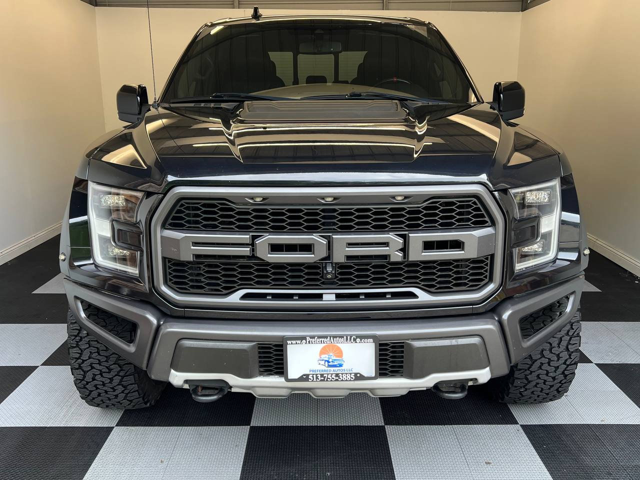 Used 2019 Ford F150 Raptor w/ Equipment Group 802A Luxury image 2