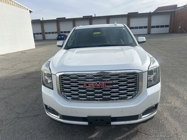 Used 2020 GMC Yukon XL Denali w/ Denali Premium Package image 2