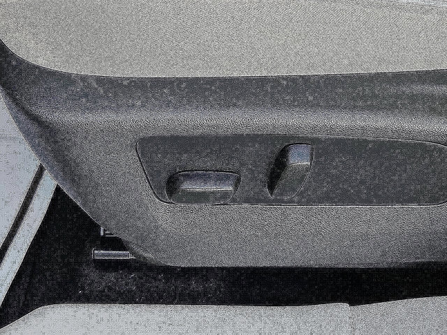 Used 2022 Buick Envision Avenir w/ Technology Package II image 27