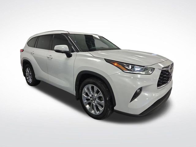Used 2023 Toyota Highlander L image 49