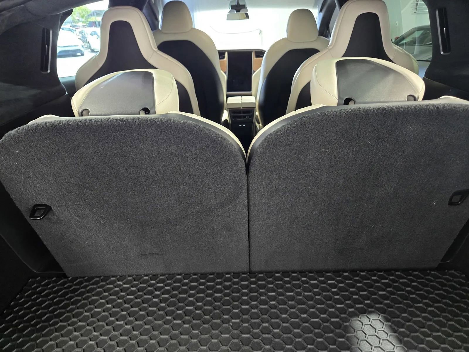 Used 2020 Tesla Model X Performance image 10