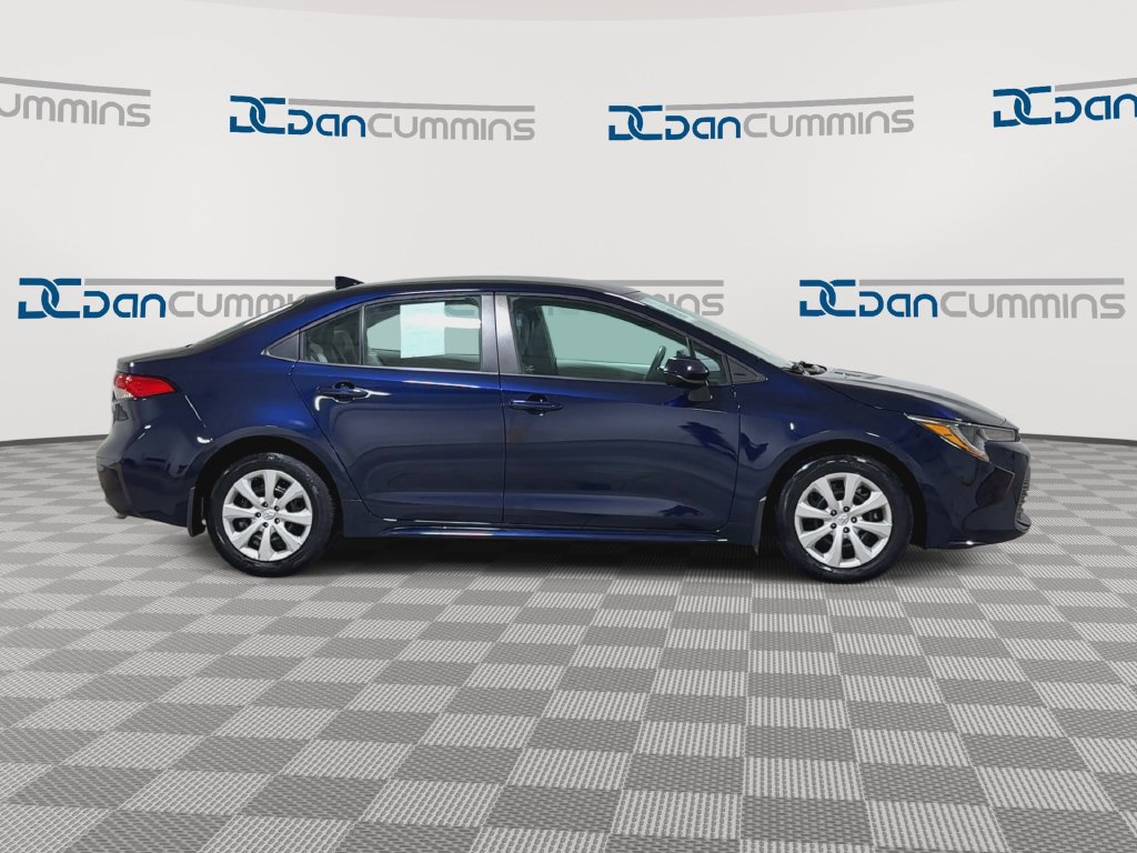 Used 2023 Toyota Corolla LE w/ Carpet Mat Package (TMS) FWD image 9
