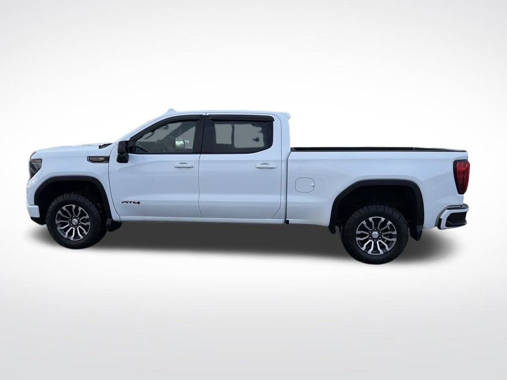 Used 2023 GMC Sierra 1500 AT4 image 9