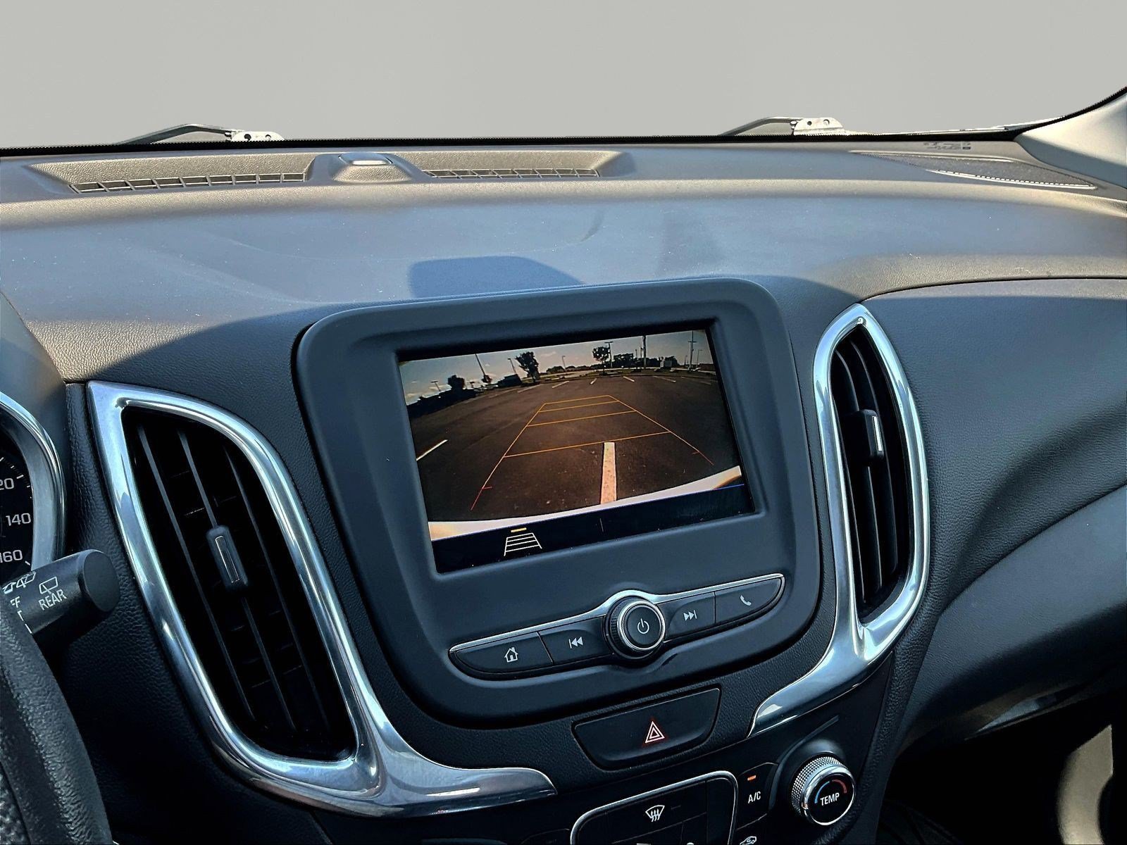 Used 2019 Chevrolet Equinox LT FWD image 14