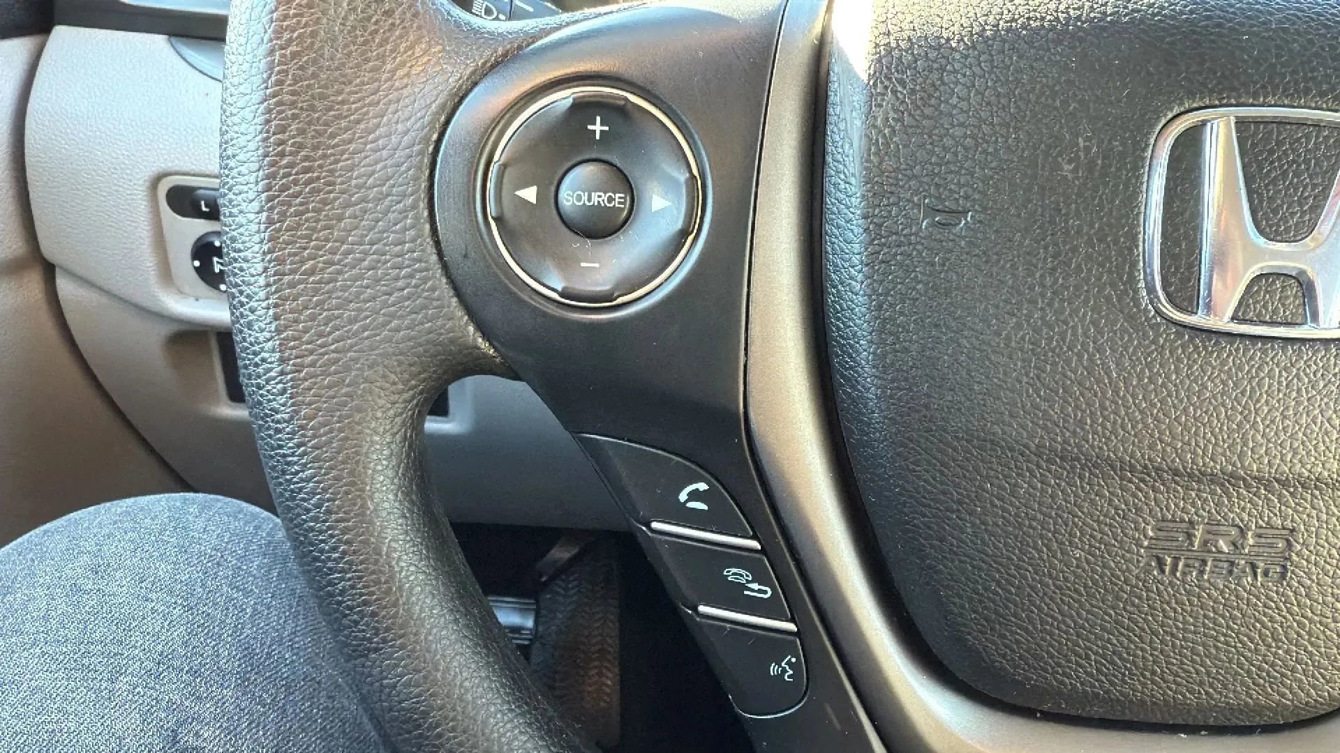 Used 2018 Honda Pilot LX image 12