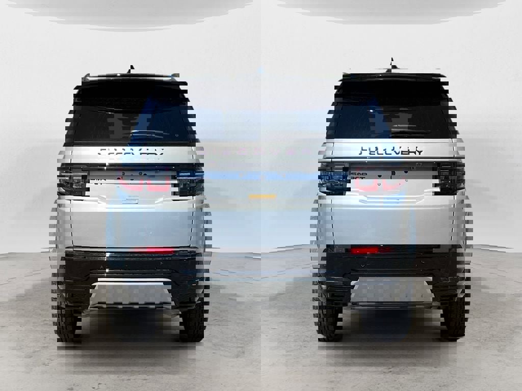 New 2025 Land Rover Discovery Sport Dynamic SE image 4