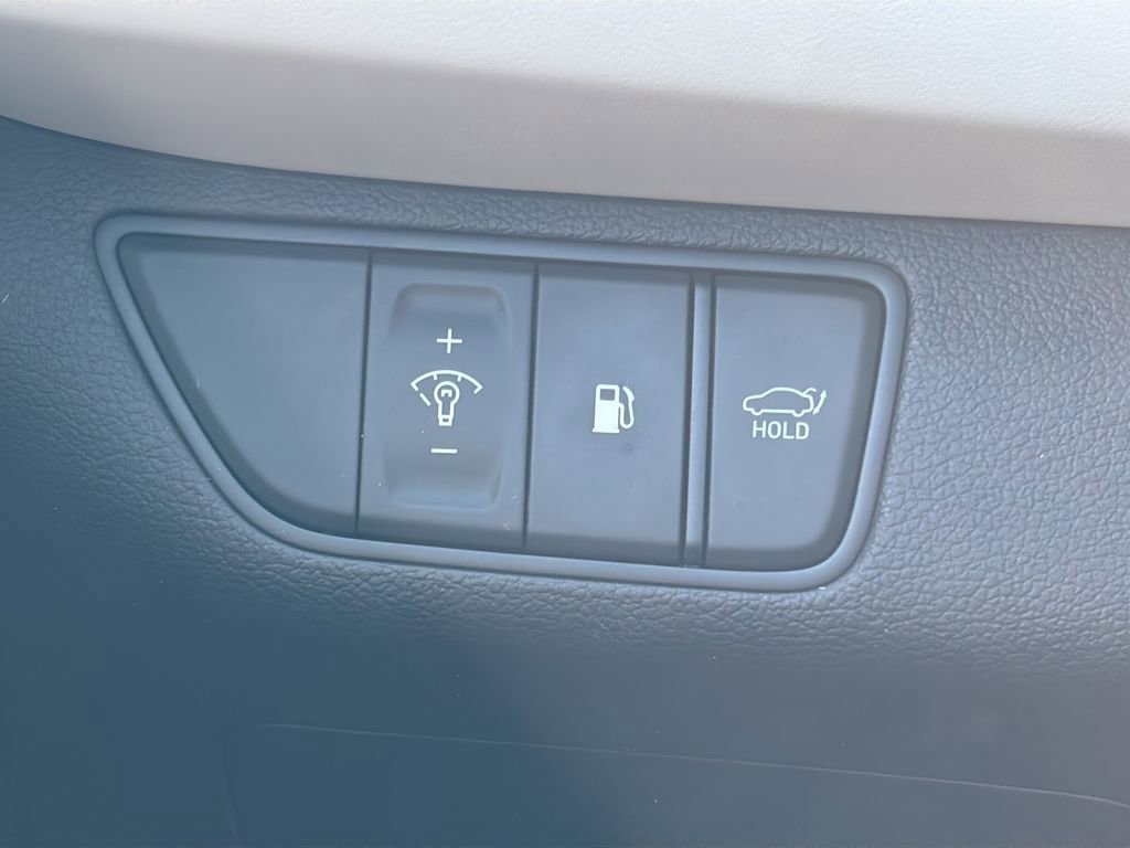 Used 2023 Genesis G70 3.3T w/ Sport Prestige Package image 33