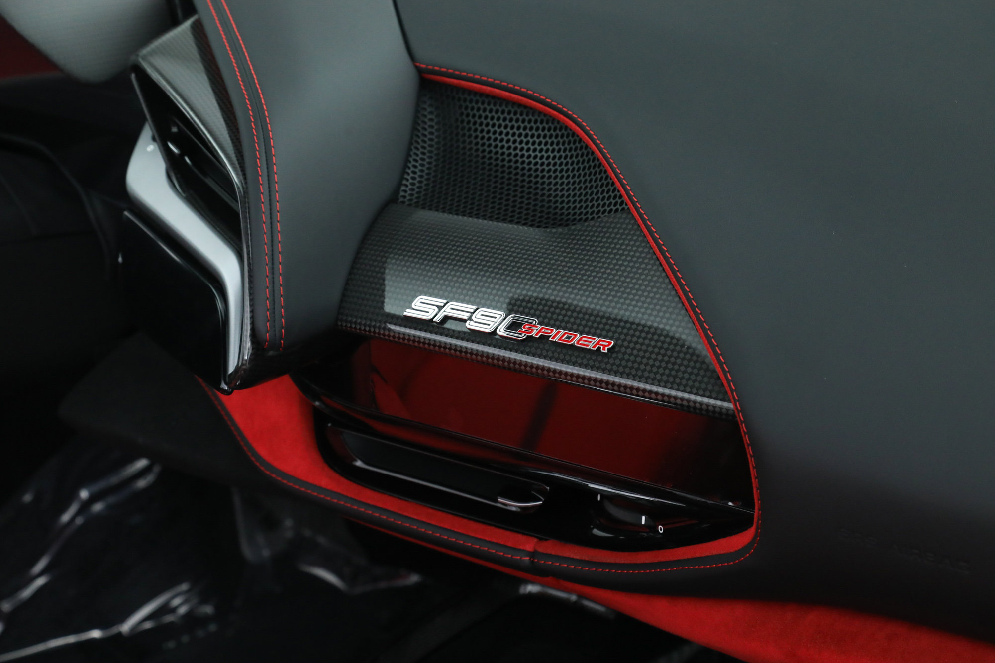 Certified 2025 Ferrari SF90 Spider image 39