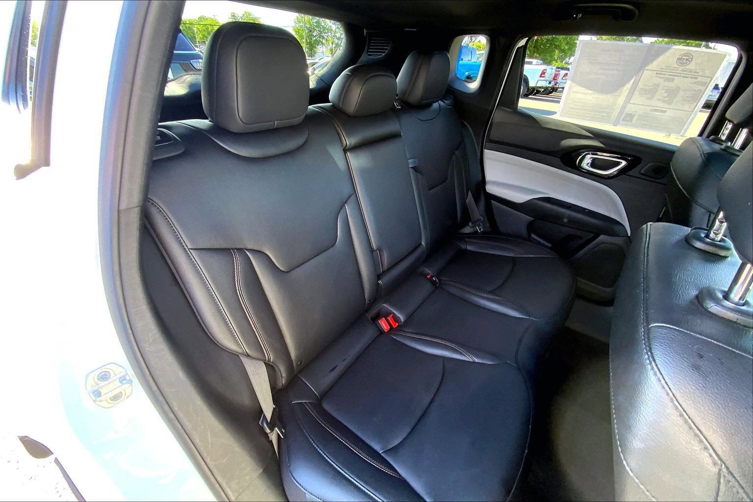 Certified 2024 Jeep Compass Limited w/ Sun and Sound Group AWD/4WD image 18