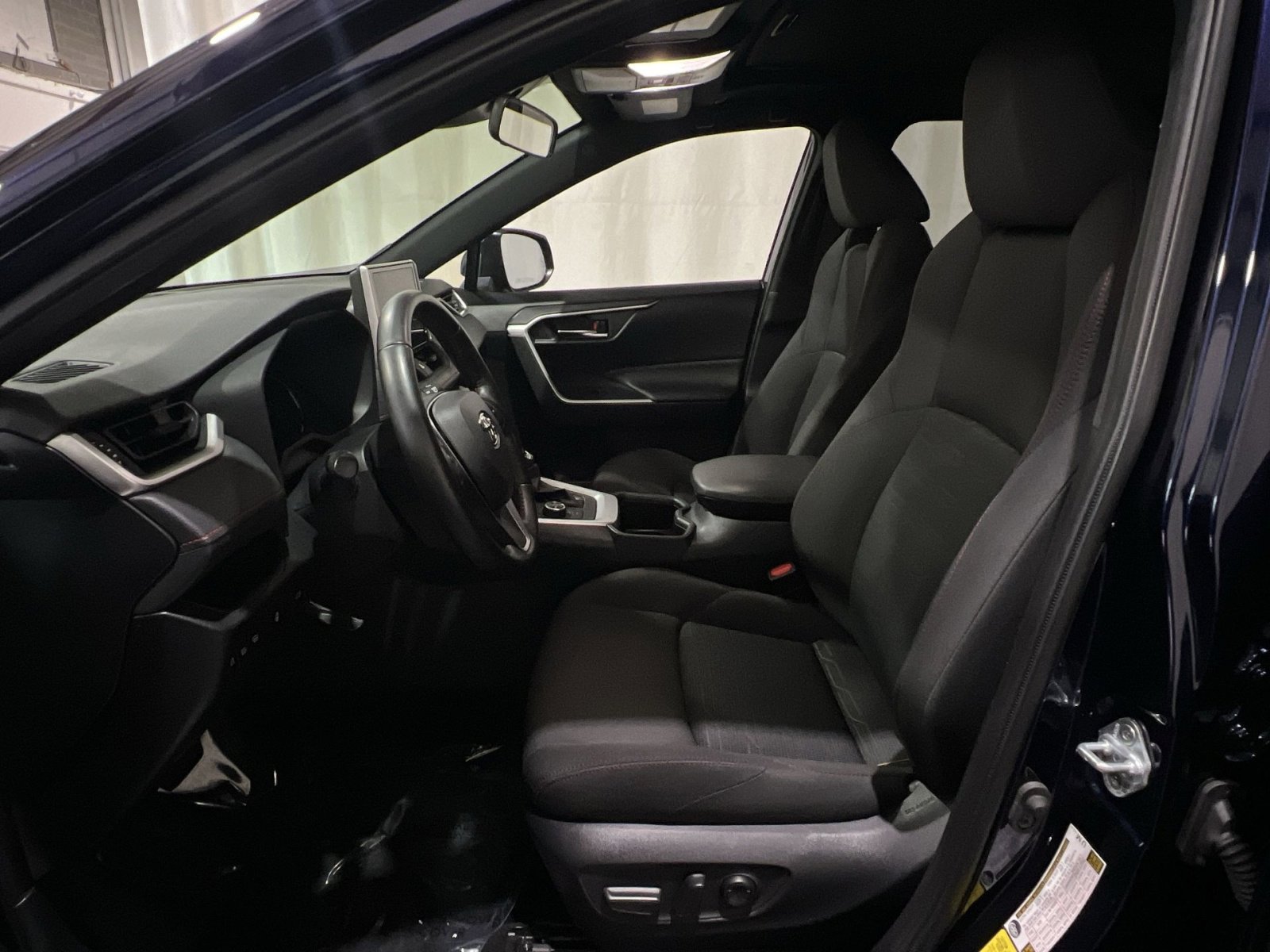 Used 2023 Toyota RAV4 SE w/ Weather & Moonroof Package AWD/4WD image 26