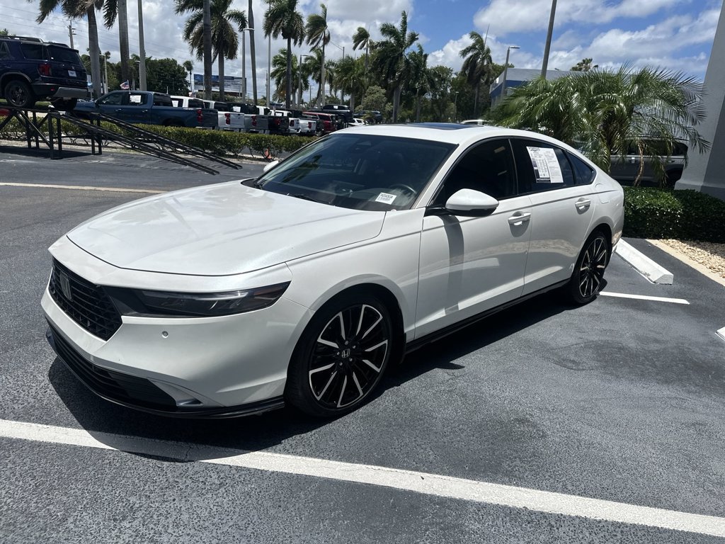 Certified 2024 Honda Accord Touring image 4