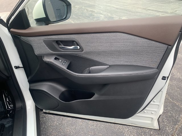 Certified 2023 Nissan Rogue SV AWD/4WD image 19