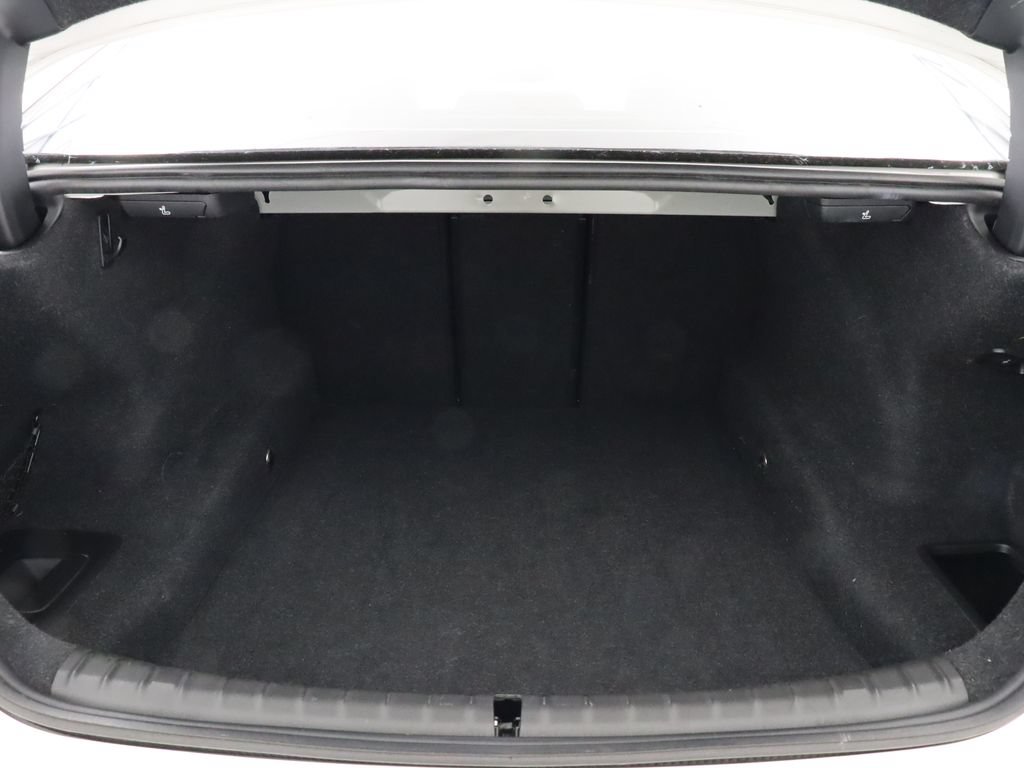 Used 2019 BMW 530i w/ Convenience Package RWD image 36