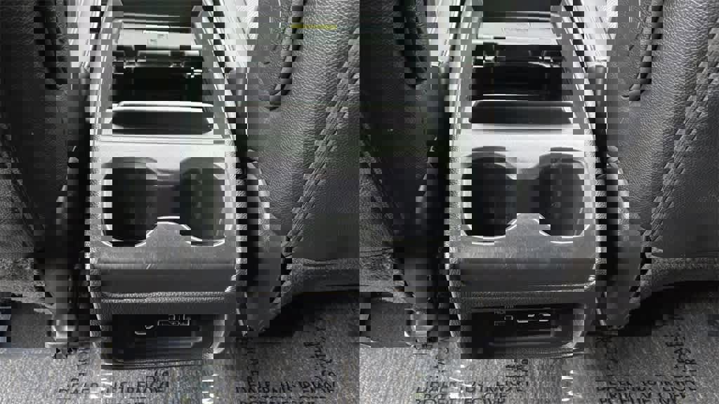 Used 2023 Honda Odyssey Elite image 13