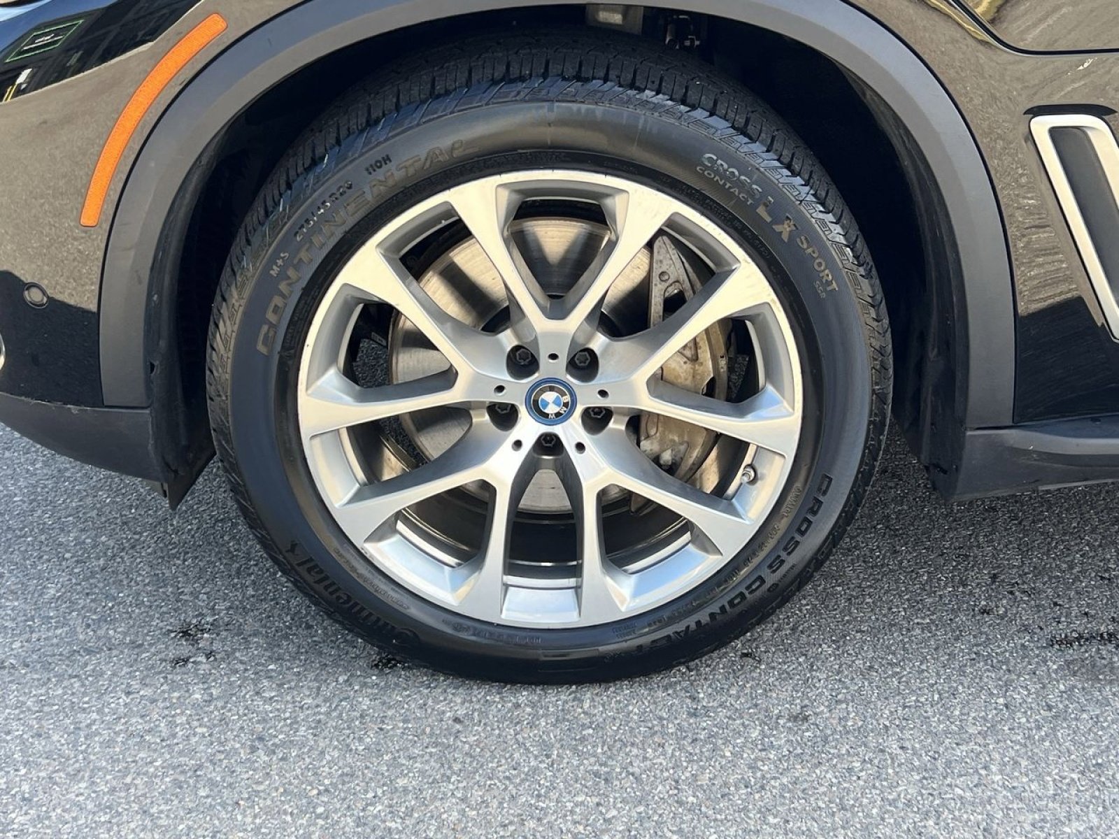 Used 2023 BMW X5 xDrive45e image 9