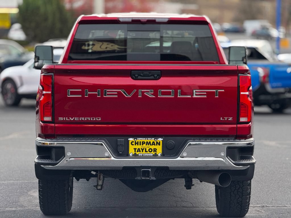 Used 2024 Chevrolet Silverado 2500 LTZ w/ LTZ Plus Package AWD/4WD image 18