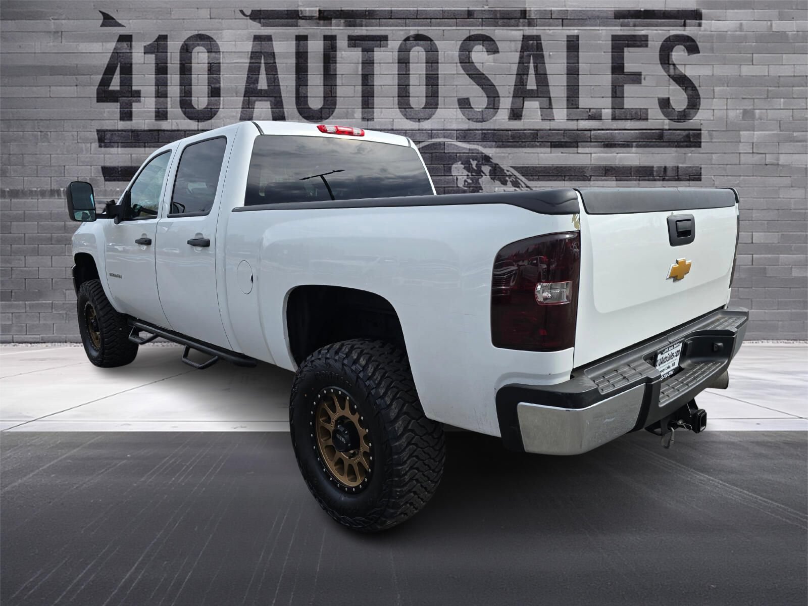 Used 2014 Chevrolet Silverado 2500 LT AWD/4WD image 8