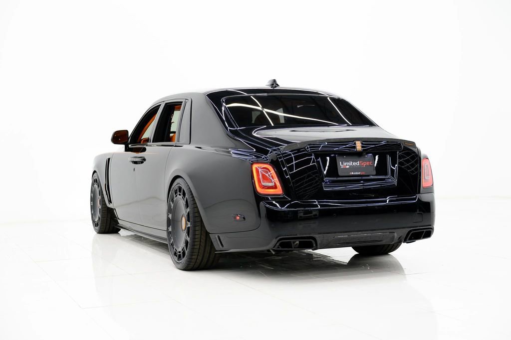 Used 2024 Rolls-Royce Phantom Sedan w/ The Phantom Package RWD image 26