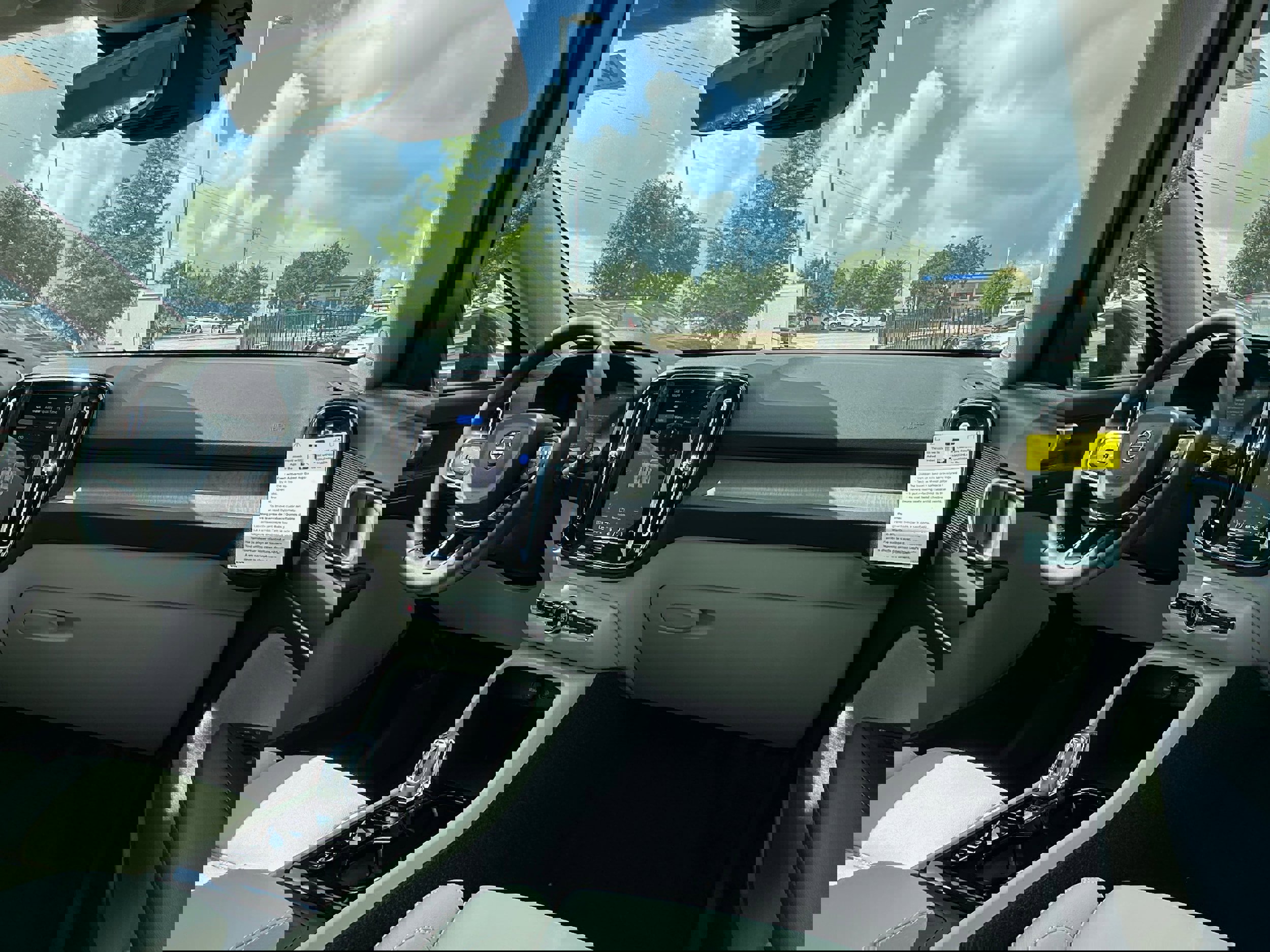 New 2026 Volvo XC40 B5 Plus w/ Protection Package Premier image 10