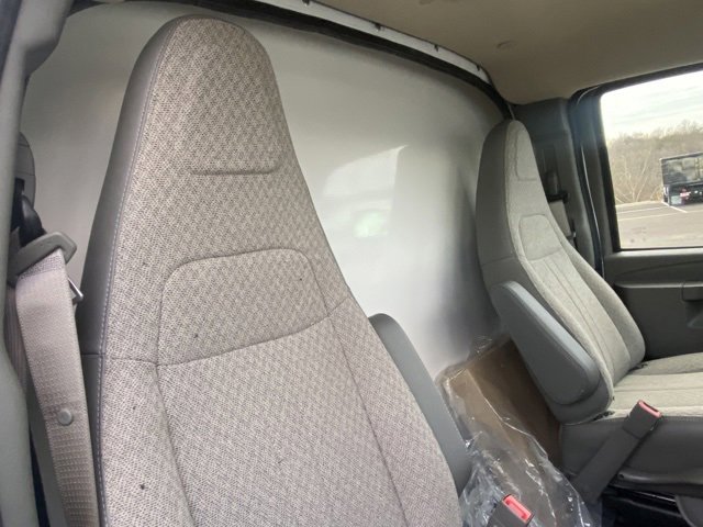 New 2023 Chevrolet Express 3500 w/ Power Convenience Package image 28