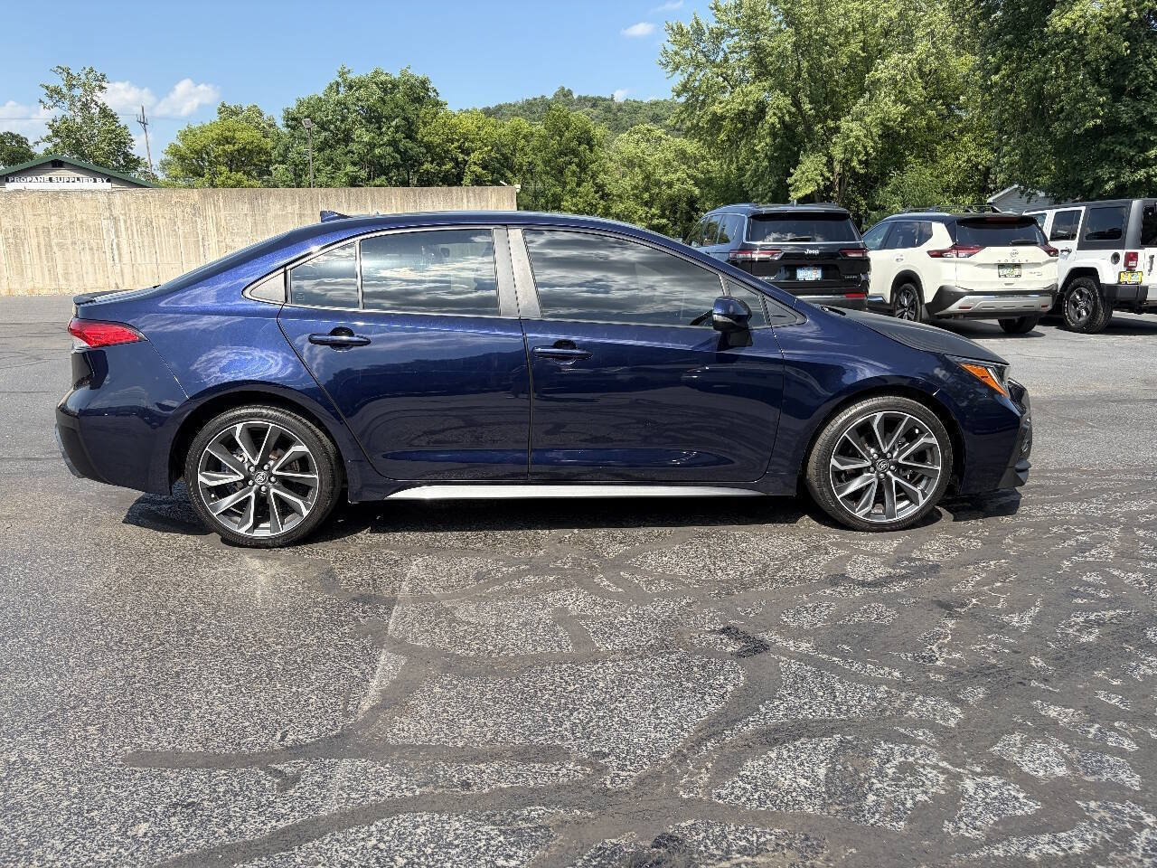 Used 2021 Toyota Corolla SE FWD image 10