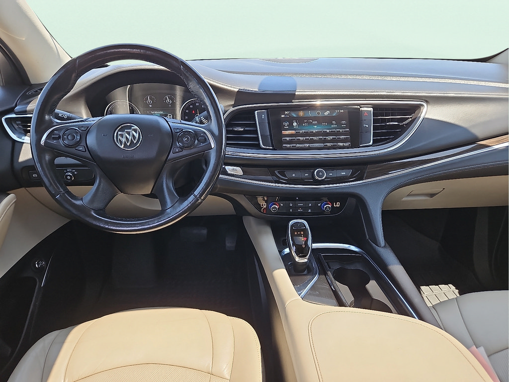 Used 2018 Buick Enclave Essence FWD image 11