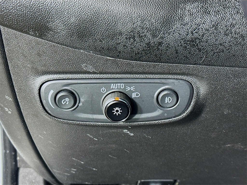 Used 2021 Chevrolet Equinox Premier image 21