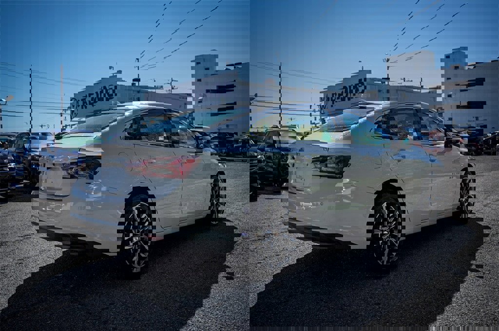 Used 2024 Chevrolet Malibu LT image 7