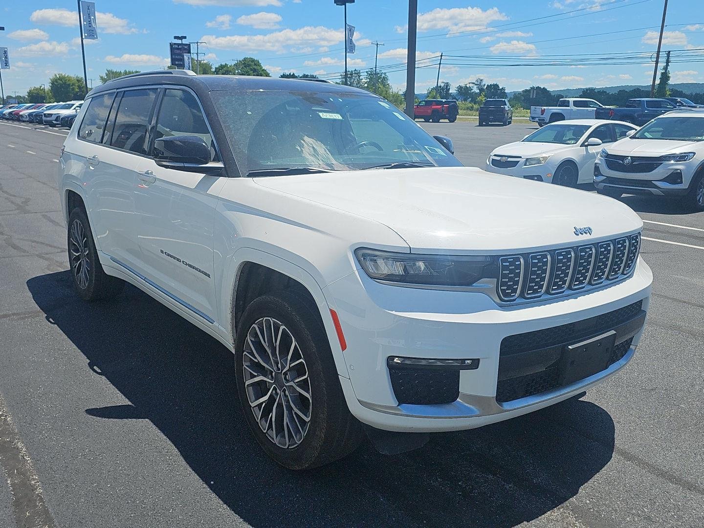 Used 2022 Jeep Grand Cherokee L Summit AWD/4WD image 4