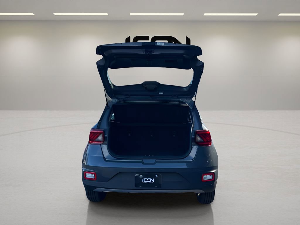 Used 2025 Hyundai Venue SEL FWD image 9