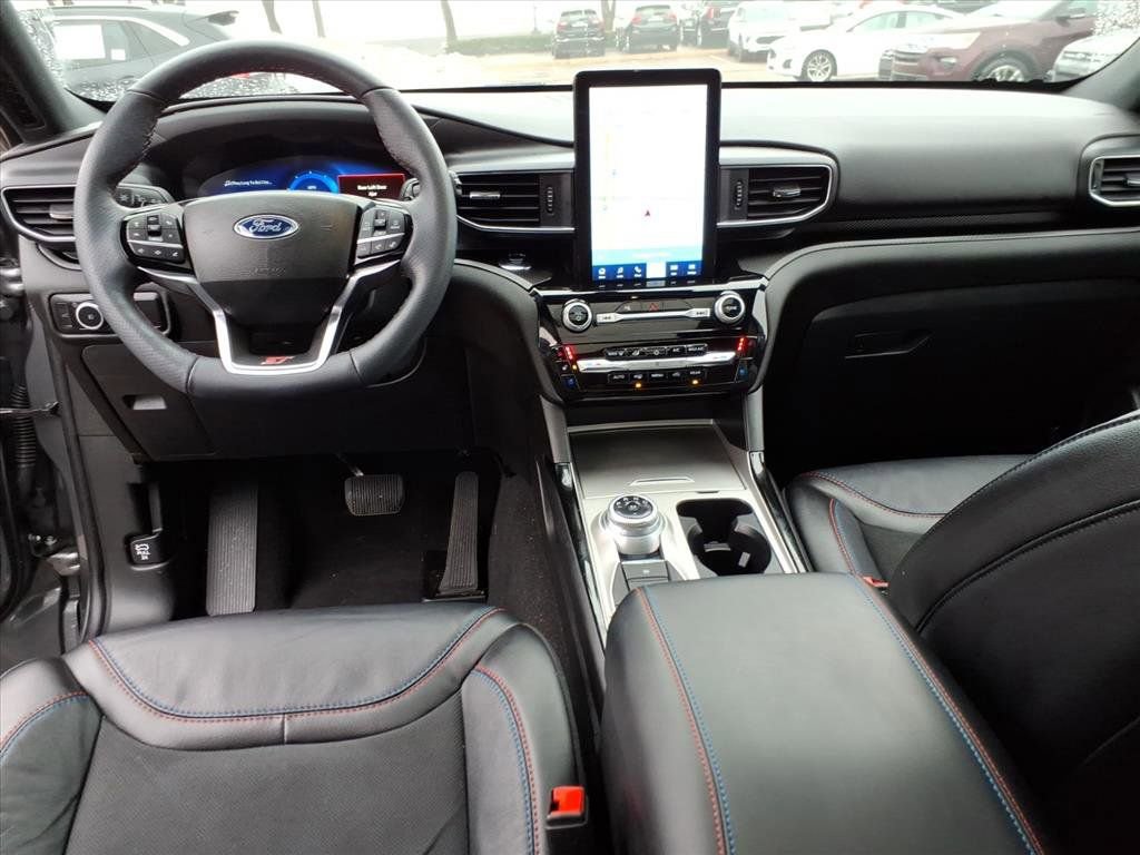 Used 2023 Ford Explorer ST w/ Equipment Group 401A image 13