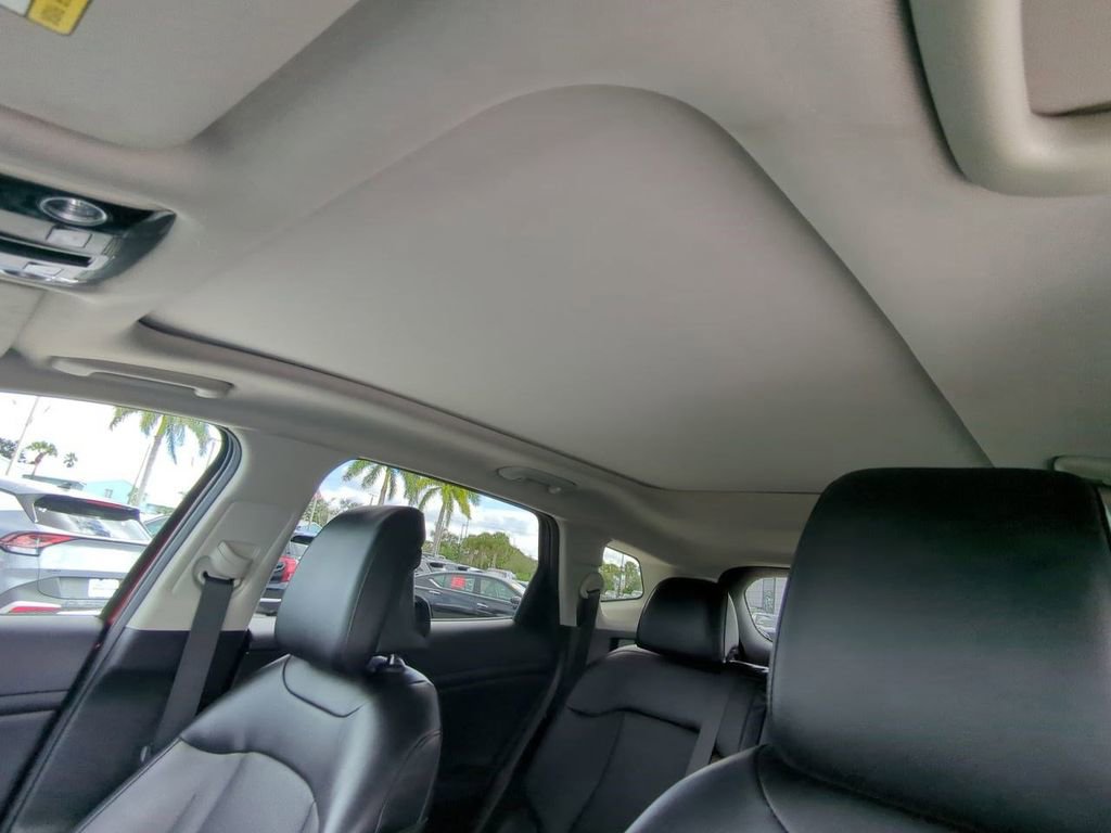 Used 2023 Kia Sportage SX image 21
