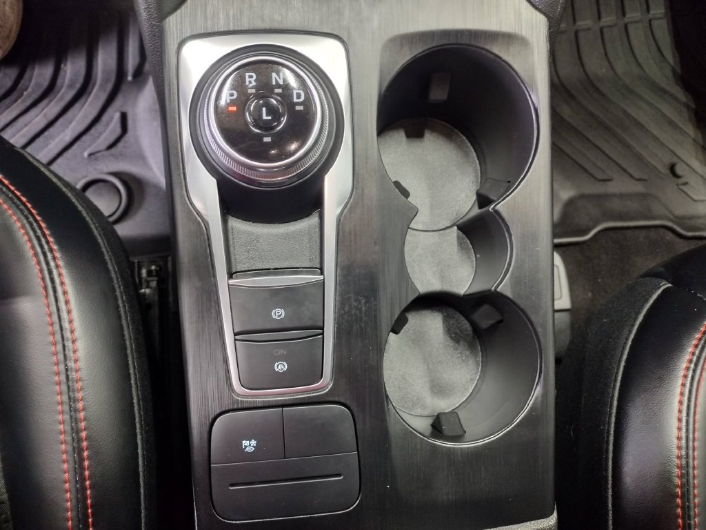 Used 2024 Ford Escape ST-Line Select AWD/4WD image 38