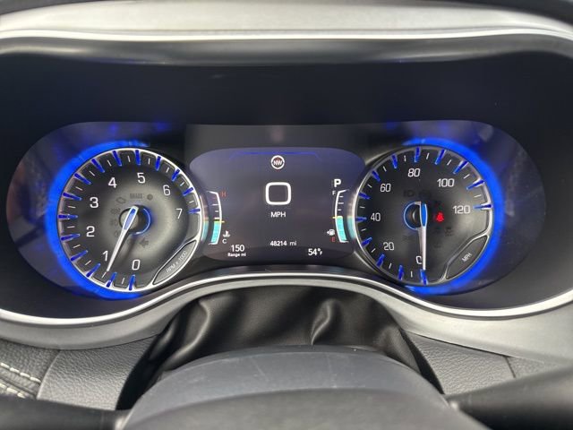 Used 2025 Chrysler Pacifica Limited image 31