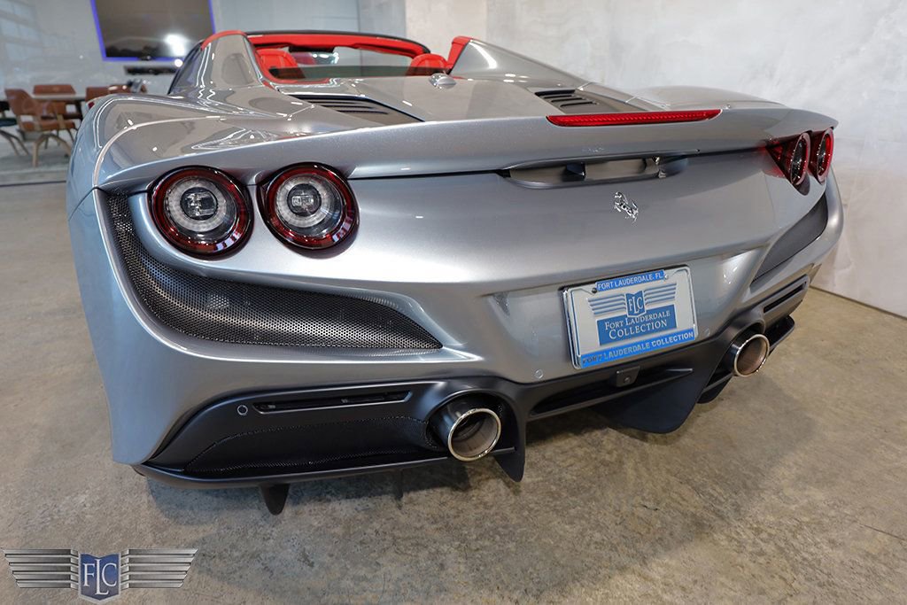 Used 2021 Ferrari F8 Tributo RWD image 16