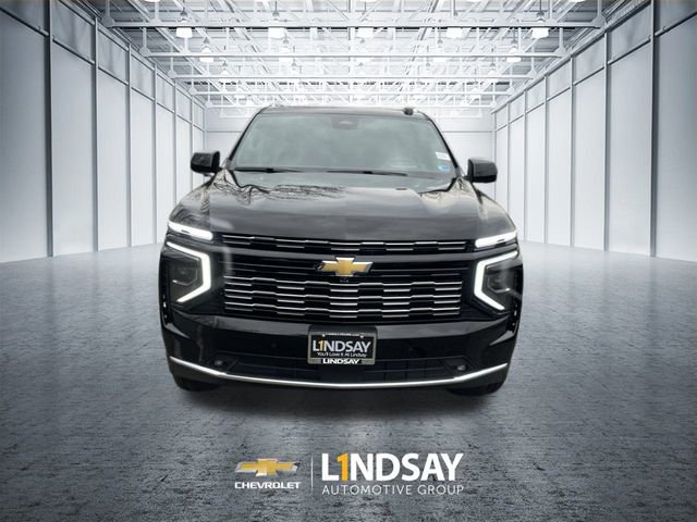 New 2026 Chevrolet Suburban High Country image 3