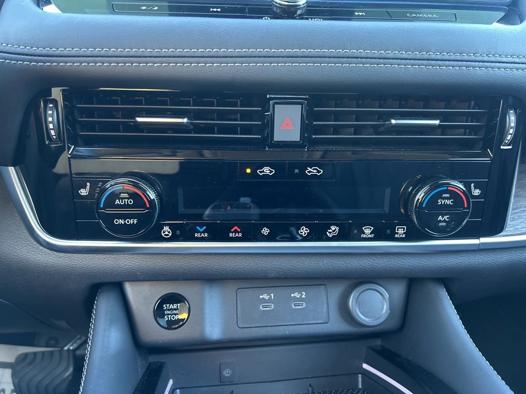 Used 2024 Nissan Rogue Platinum w/ Platinum Premium Package image 33