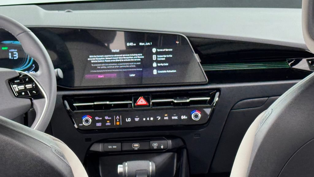 New 2026 Kia Niro EX FWD image 16