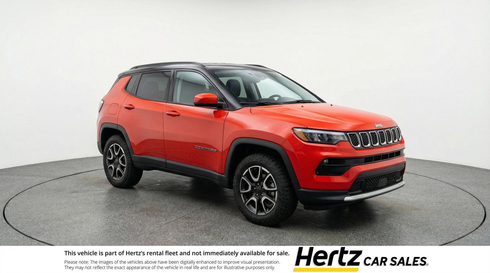 Used 2025 Jeep Compass Trailhawk image 1