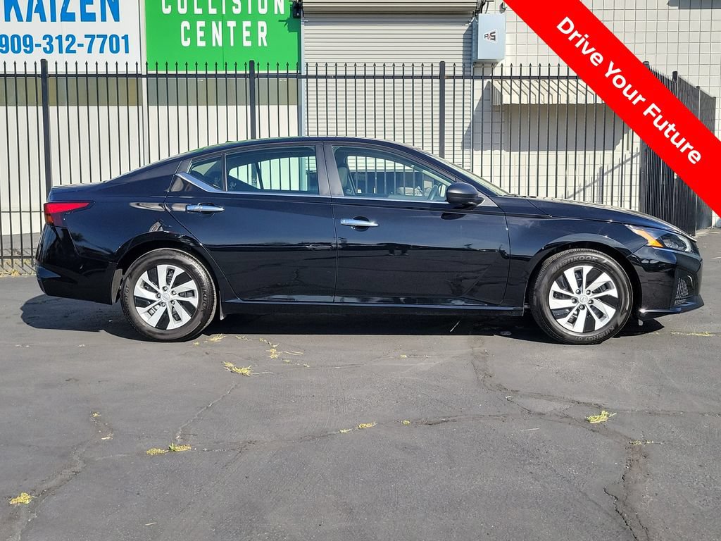 Certified 2025 Nissan Altima 2.5 S FWD image 28