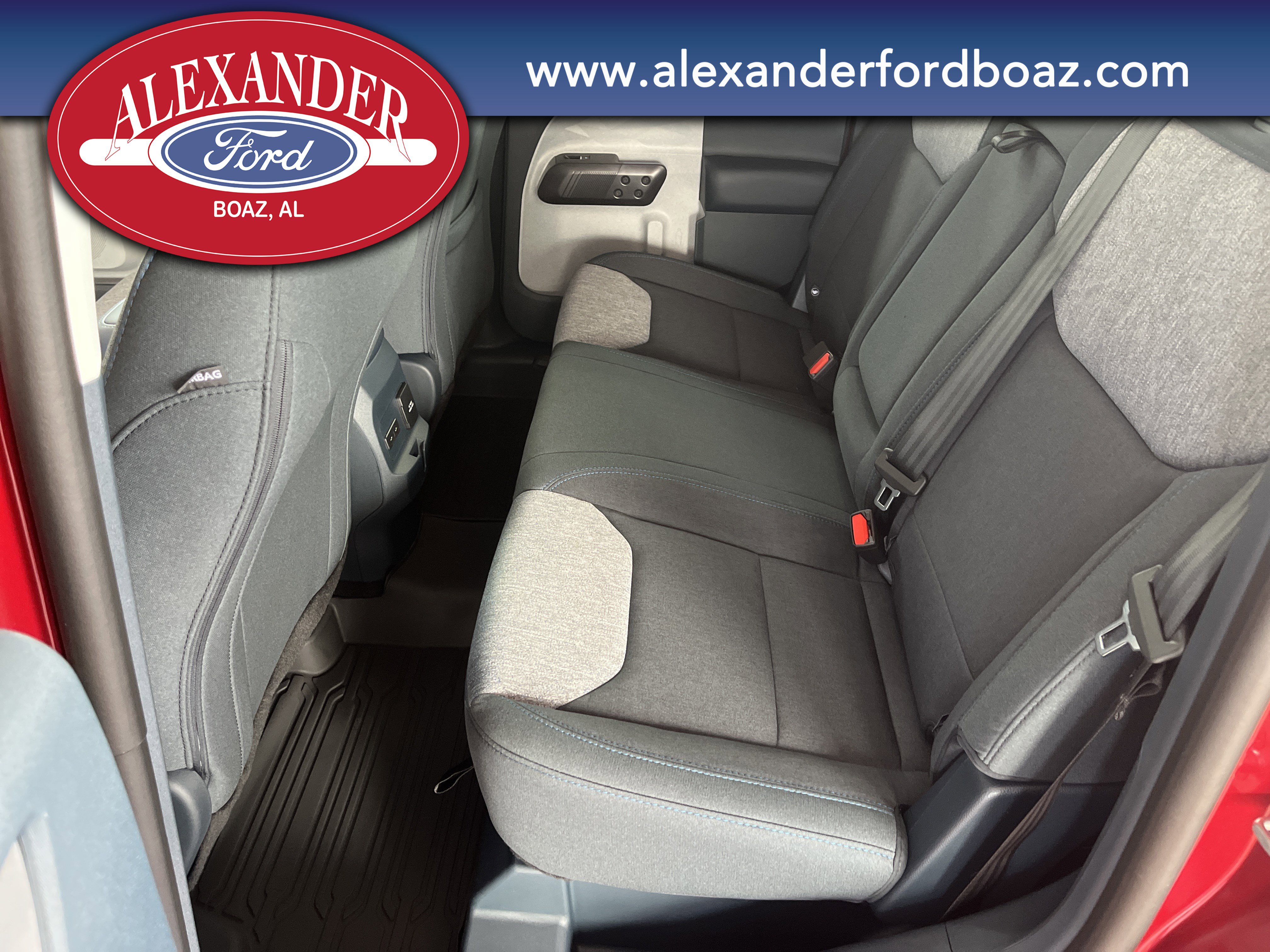 New 2025 Ford Maverick XLT w/ XLT Luxury Package image 13