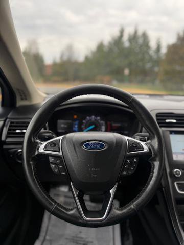 Used 2018 Ford Fusion SE w/ Equipment Group 201A image 20