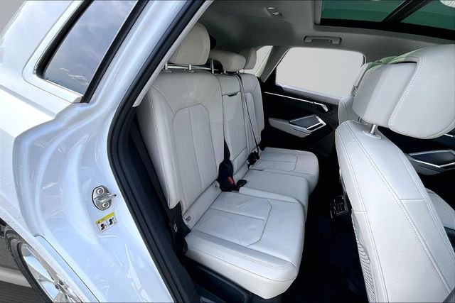 Used 2023 Audi Q3 2.0T Premium image 25