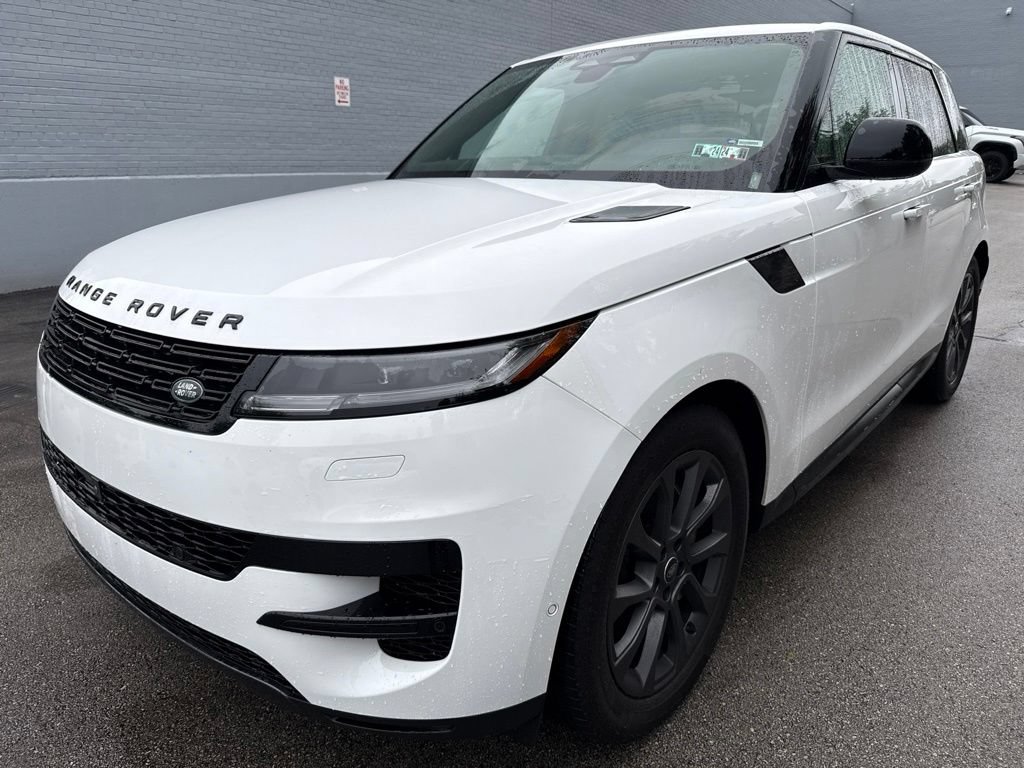 Used 2024 Land Rover Range Rover Sport SE