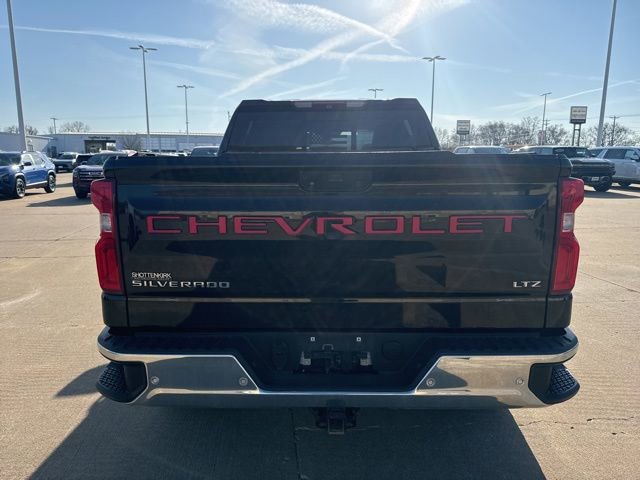 Used 2019 Chevrolet Silverado 1500 LTZ w/ LTZ Premium Package image 4